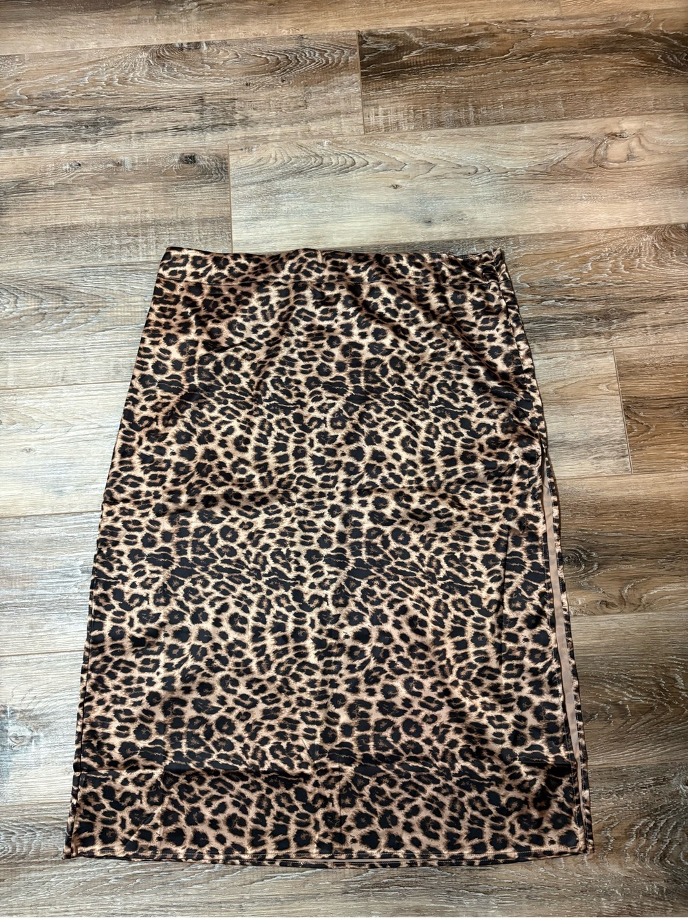 Leopard Print Pencil Skirt in Brown